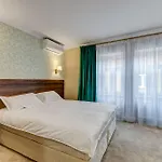 Upstairs Boutique 3* Bucarest