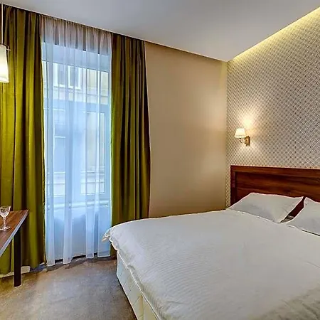 Upstairs Boutique Aparthotel Bucharest