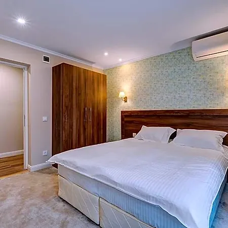 Aparthotel Upstairs Boutique 3*