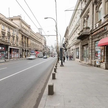 Upstairs Boutique Апарт-готель Бухарест
