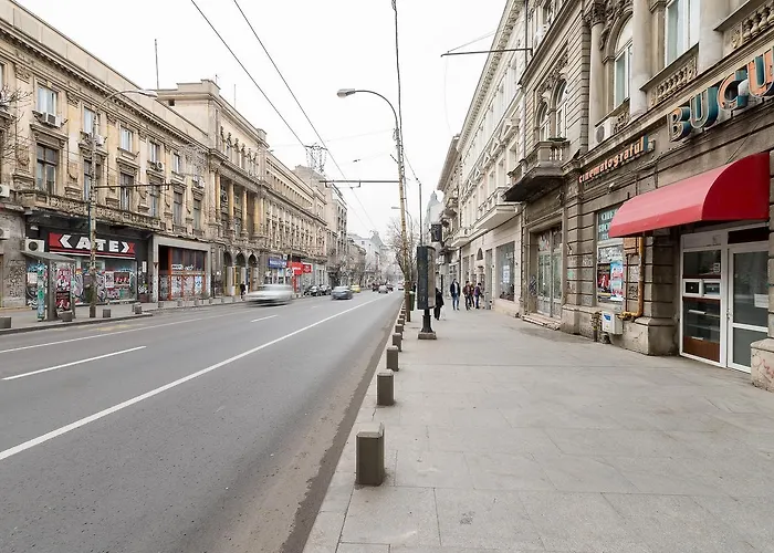 Upstairs Boutique Апарт-готель Бухарест